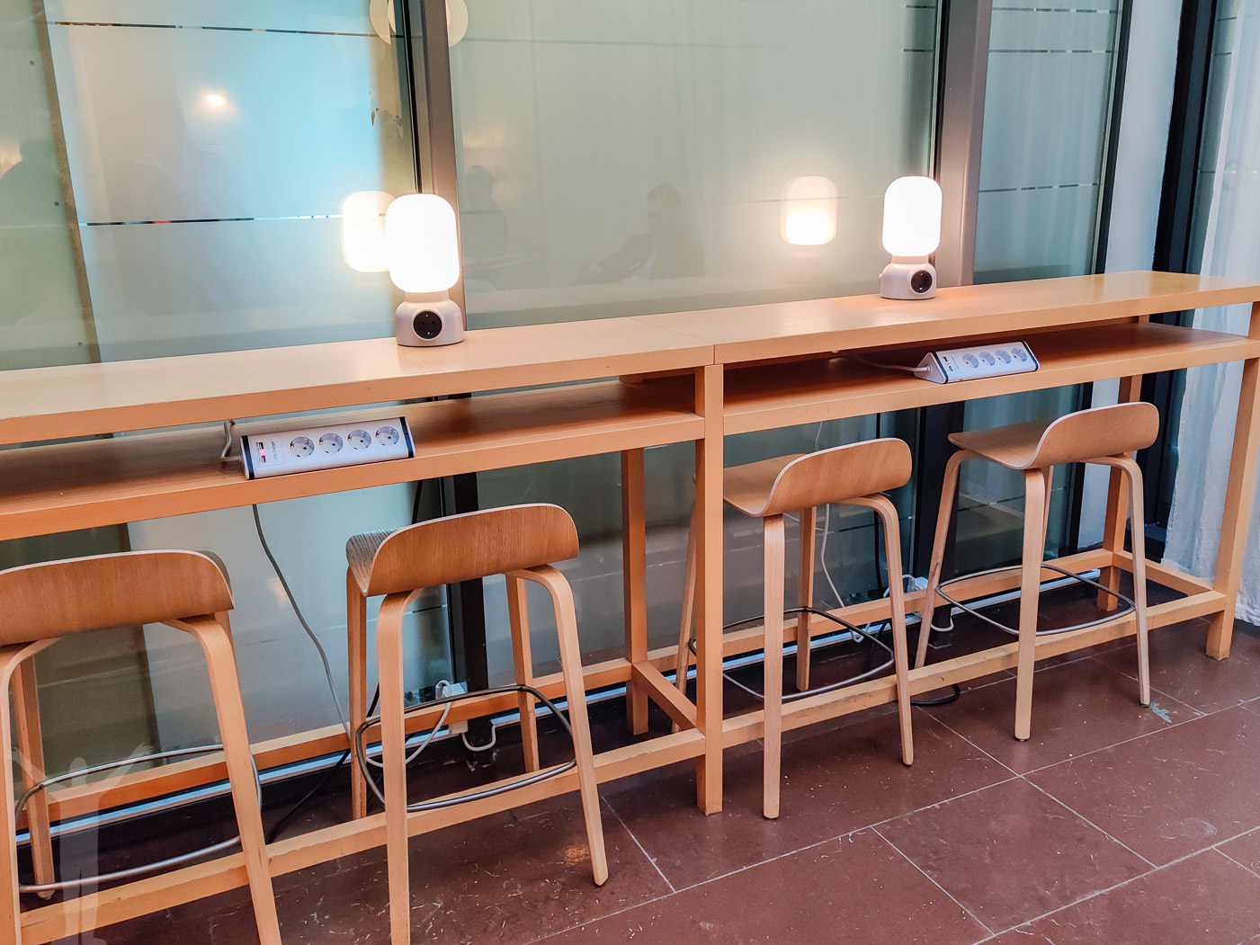 Sittplatser och eluttag