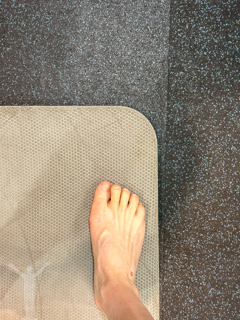 Morgonträning på hotellgymmet