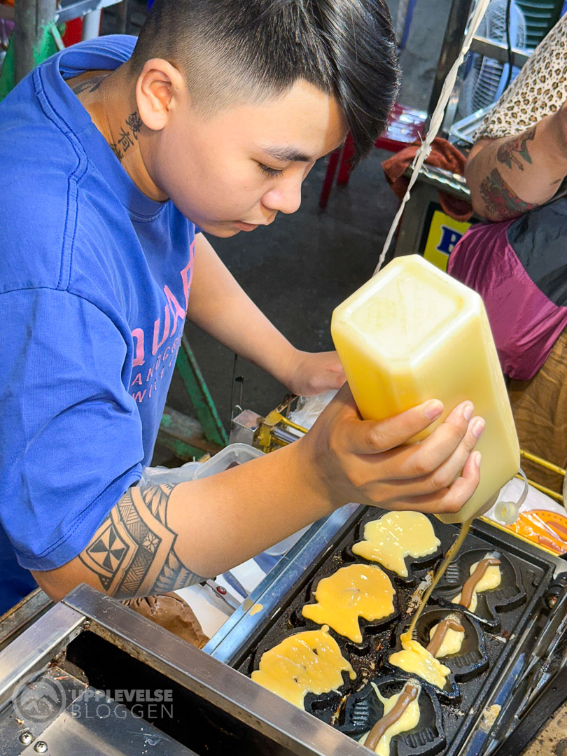 Pannkakor på Ho Thi Ky Food Street i HCMC