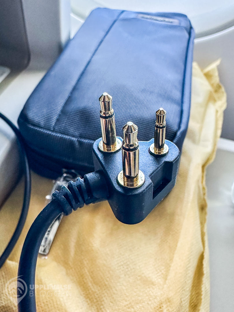 Pluggen för hörlurarna