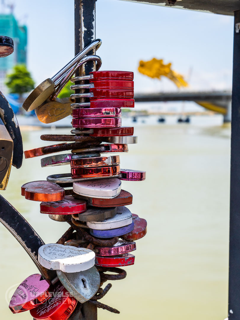 Kärleksbron i Da Nang