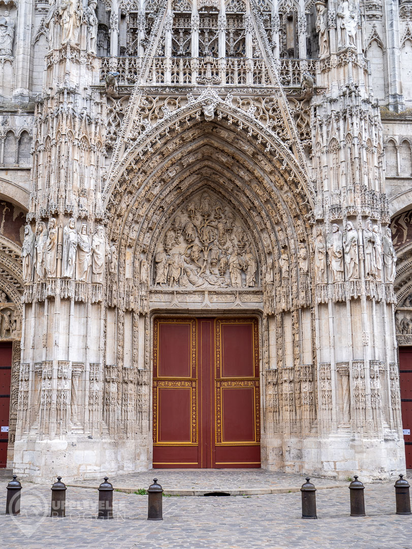 Porten till katedralen