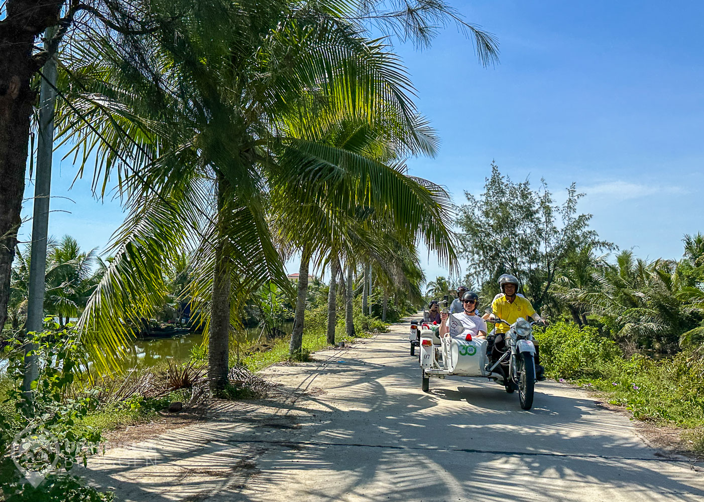 Sidvagn på en motorcykel i Hoi An