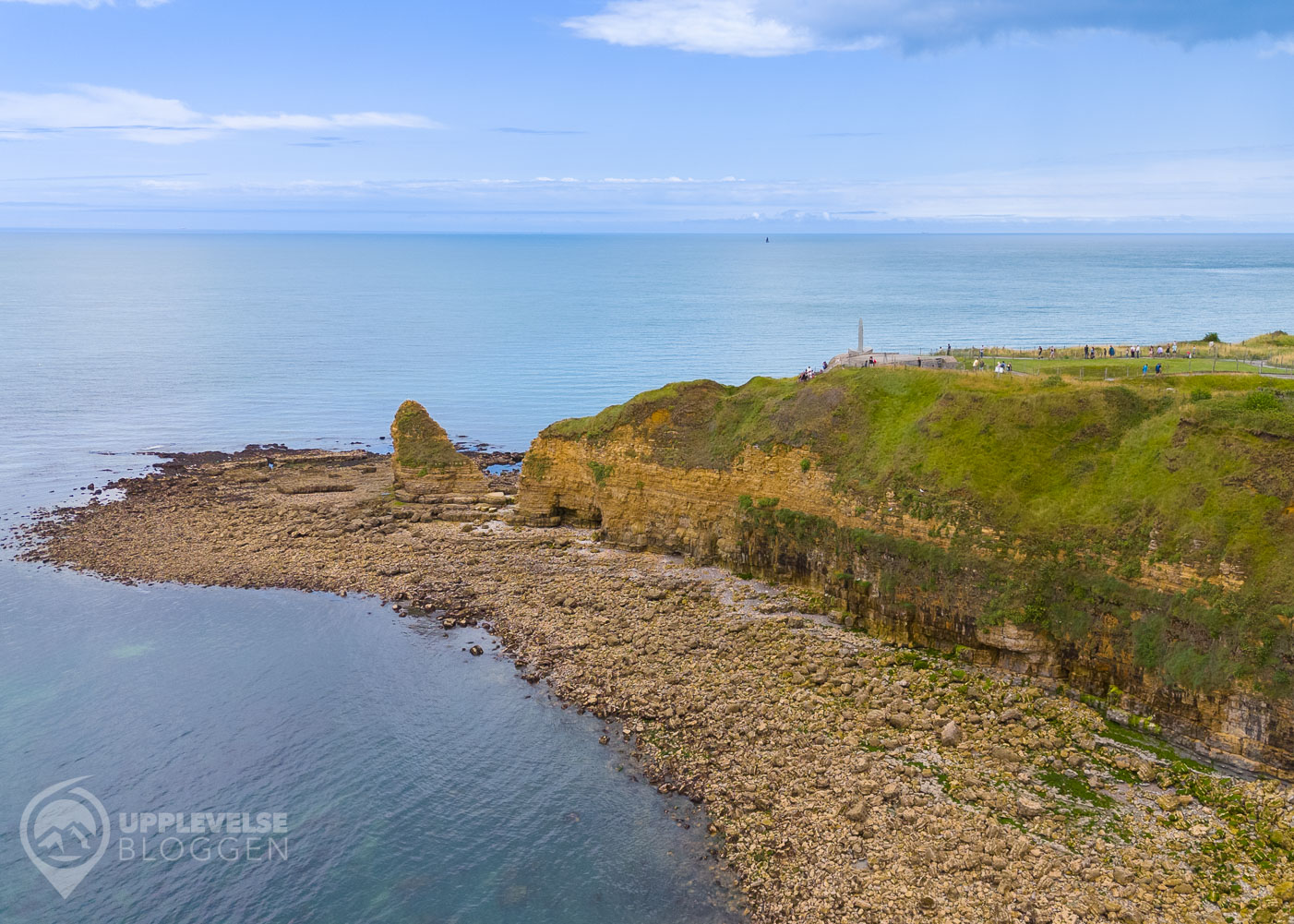Branta klippor vid Pointe du Hoc