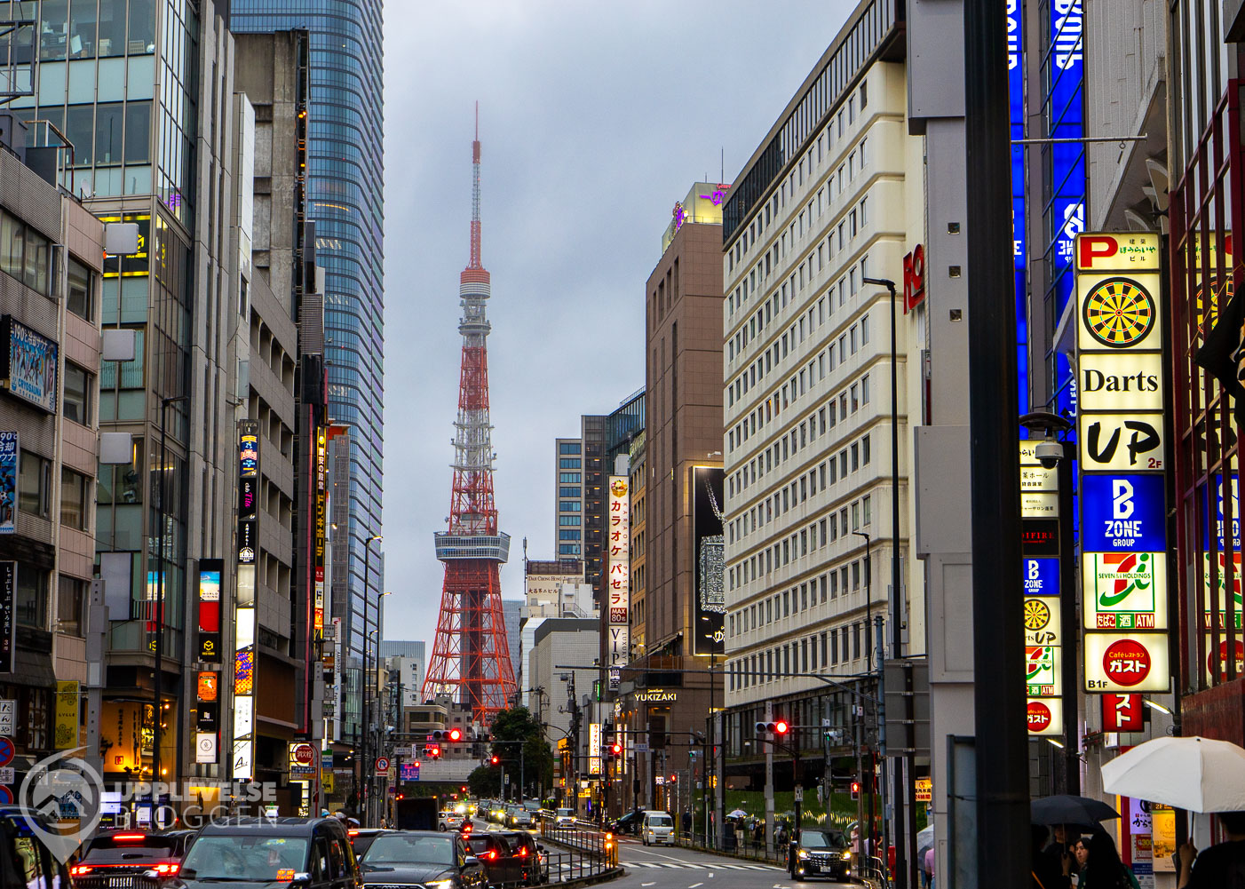 Tokyo Tower sett från Roppongi