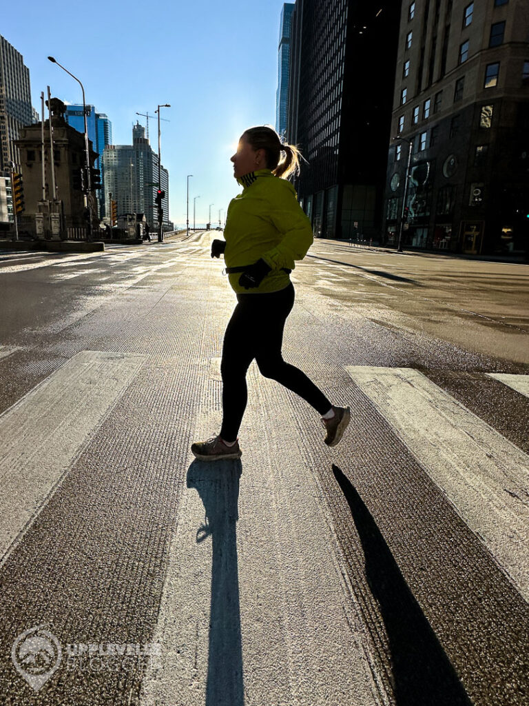 Maria morgonjoggar i Chicago